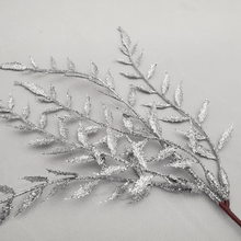 Load image into Gallery viewer, Silver Wreath Decorator Kit